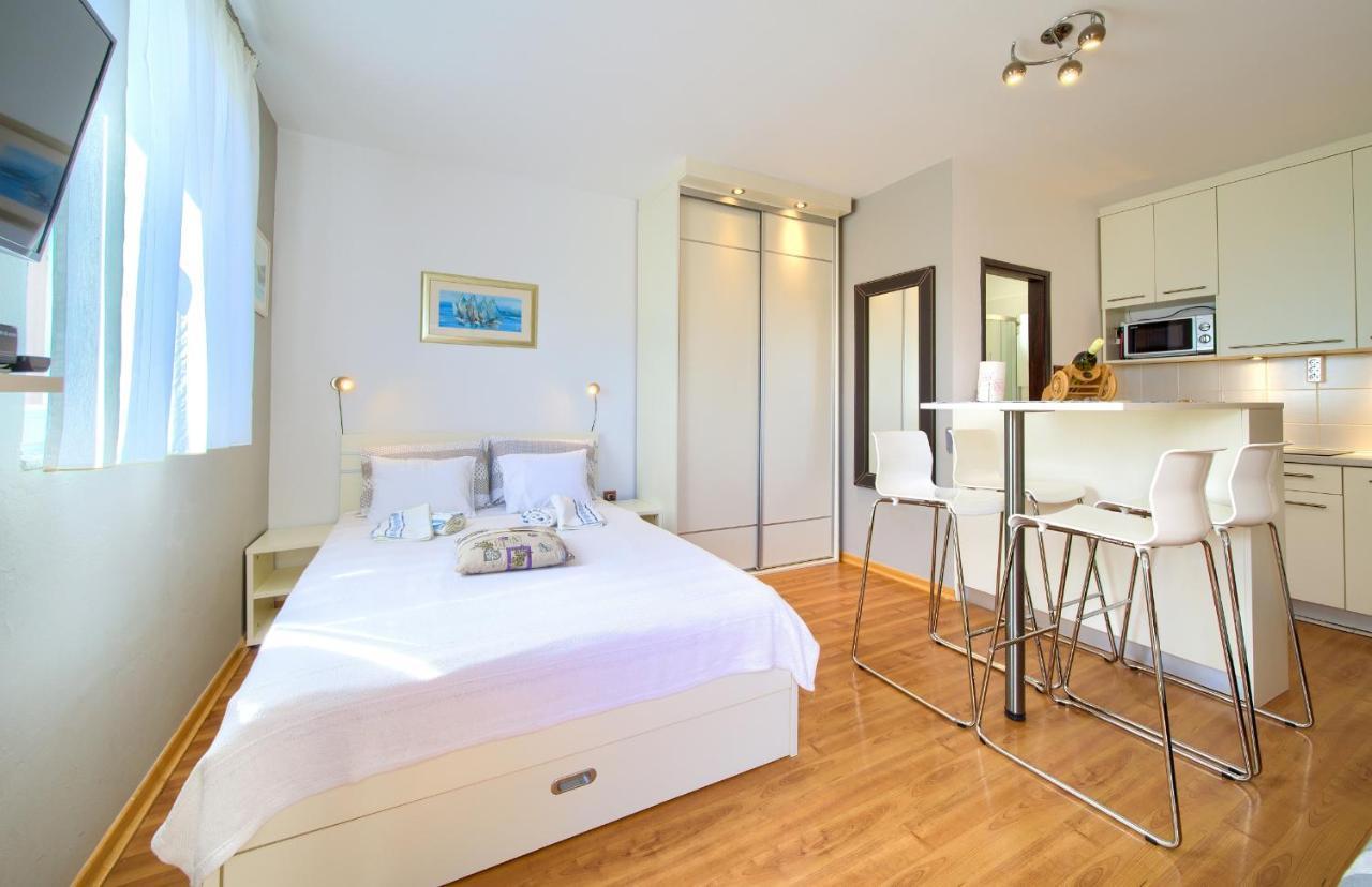 Studio Apartment Vesna كرك المظهر الخارجي الصورة