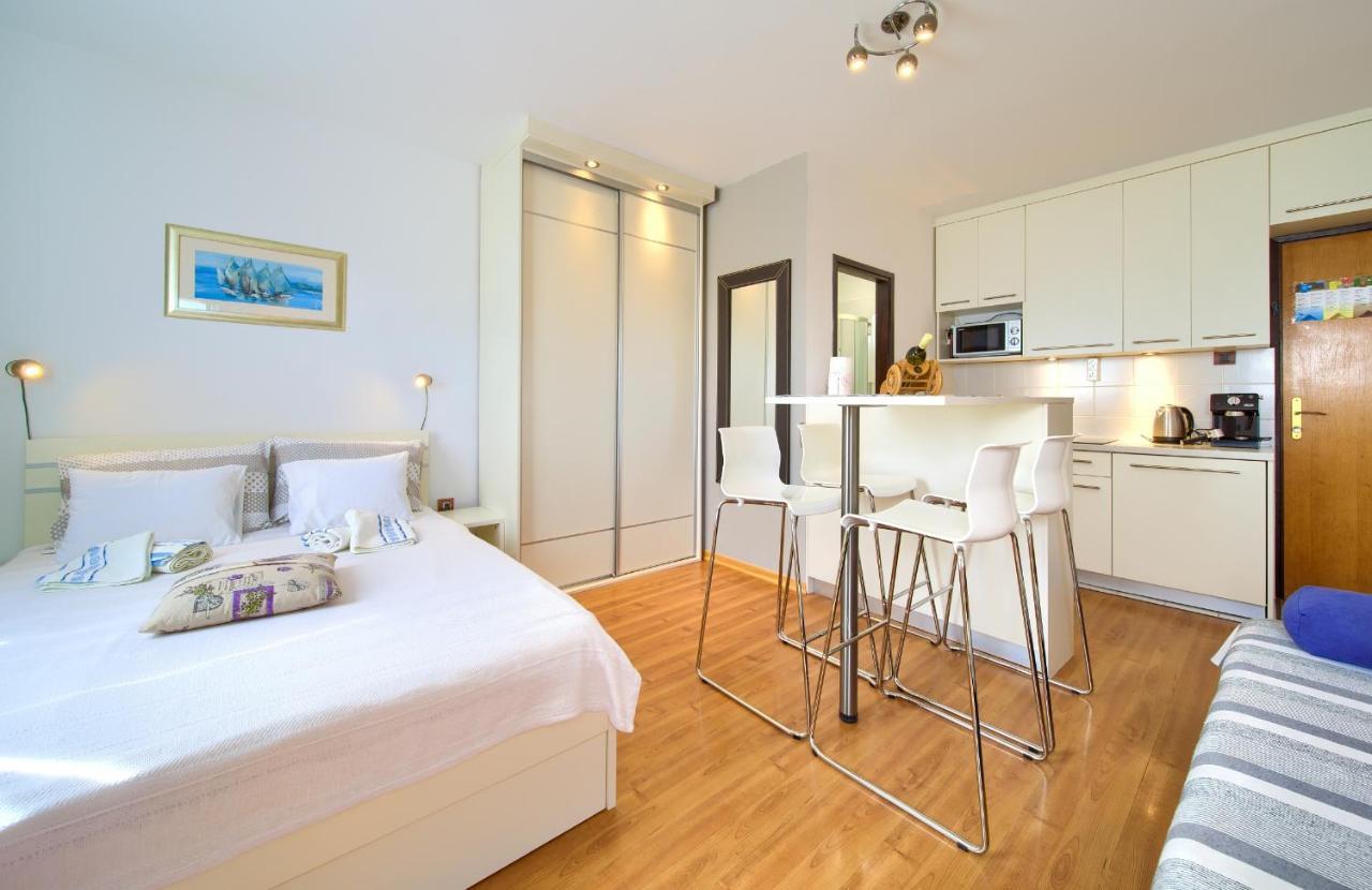 Studio Apartment Vesna كرك المظهر الخارجي الصورة
