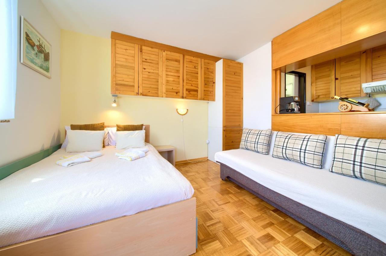 Studio Apartment Vesna كرك المظهر الخارجي الصورة