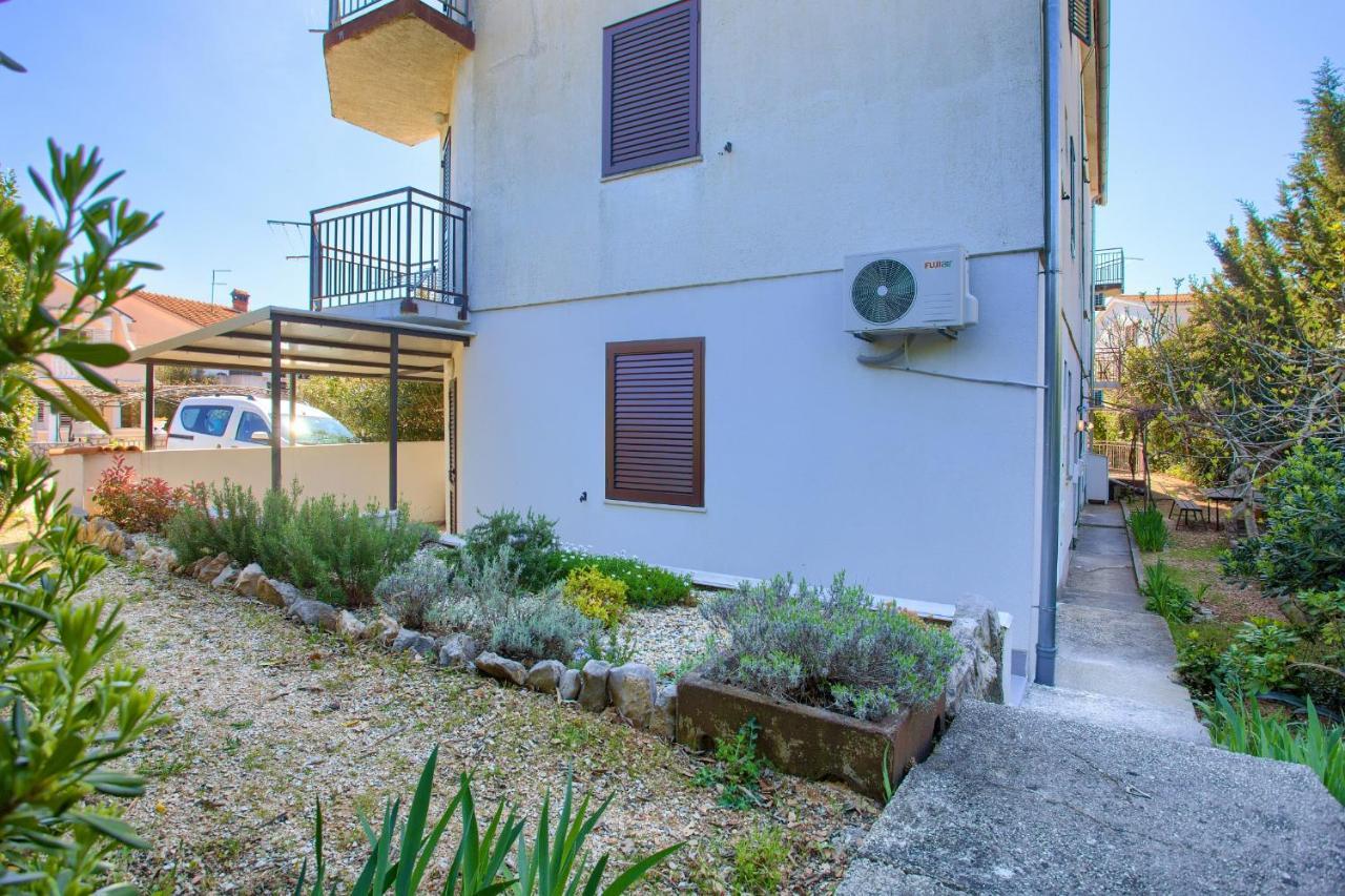 Studio Apartment Vesna كرك المظهر الخارجي الصورة